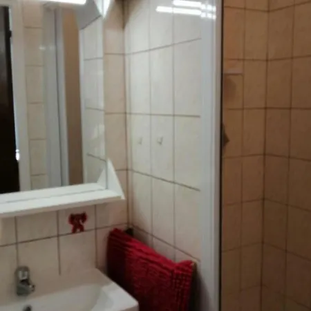 Familial Au Rdc, Cour Sud, Parking, A 300m - 2 Chambres, Wifi, Animaux Ok - Fr-1-376-107